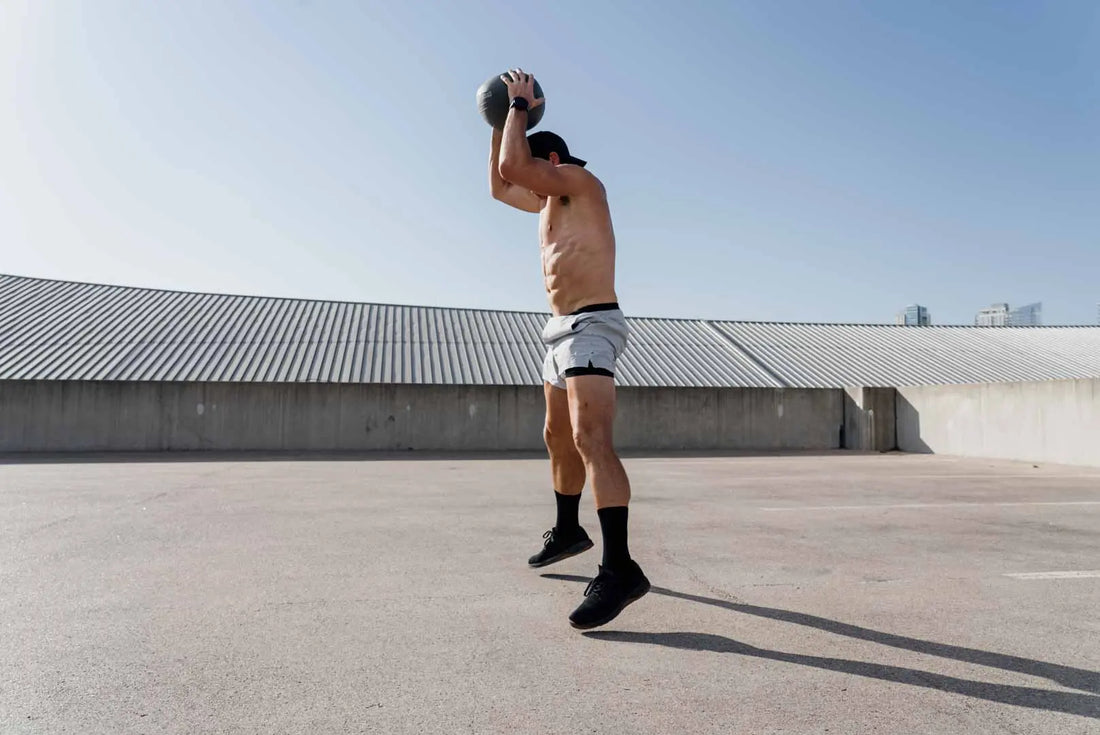 10 Supplements Every Man Should Add to Their Diet