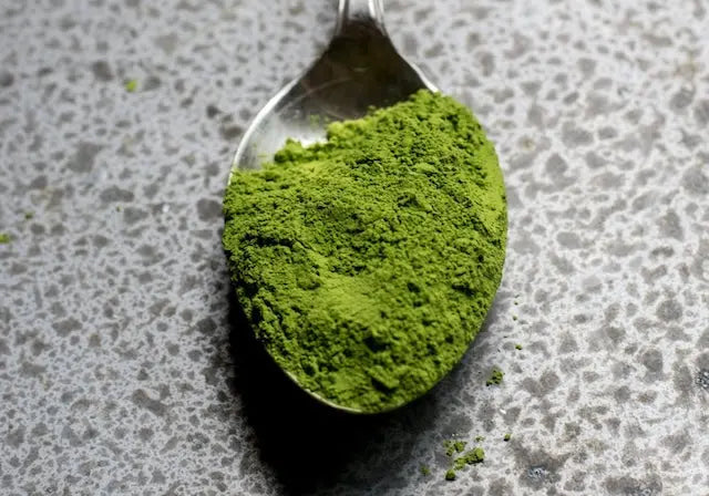 How Greens and Reds Superfood Powders Benefit Your Health